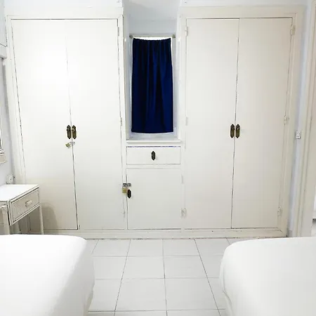 Skol 727 Lovely 2 Bedroom Duplex In Center