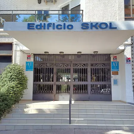 Skol 727 Lovely 2 Bedroom Duplex In Center דירה