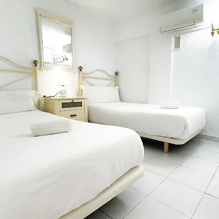 Skol 727 Lovely 2 Bedroom Duplex In Center Lejlighed