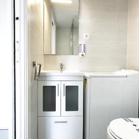 Lejlighed Skol 727 Lovely 2 Bedroom Duplex In Center