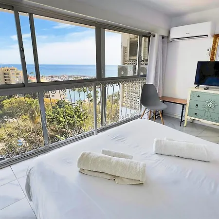 Skol 727 Lovely 2 Bedroom Duplex In Center