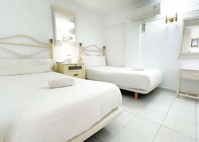 Skol 727 Lovely 2 Bedroom Duplex In Center Apartamento