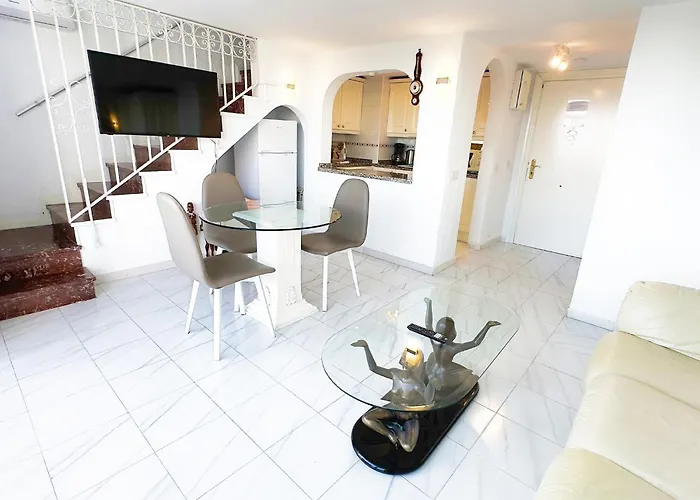 Lägenhet Skol 727 Lovely 2 Bedroom Duplex In Center