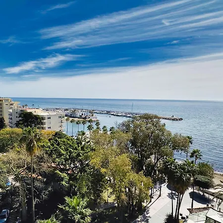 Skol 727 Lovely 2 Bedroom Duplex In Center *